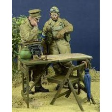 D-Day35095 WWII BEF Officer & Dispatch Rider w BEF HQ Accessories France 1940