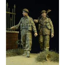 D-Day35015 British / Commonwealth Infantry walking 1942-45
