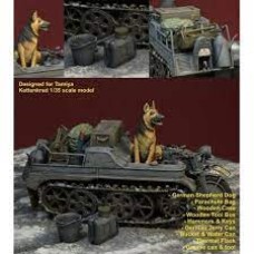 D-Day35197 Luftwaffe Kettenkrad Accessories with Dog